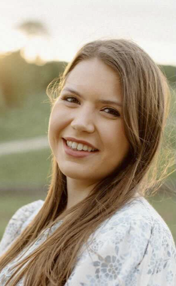 Photograph of Jennifer Hall